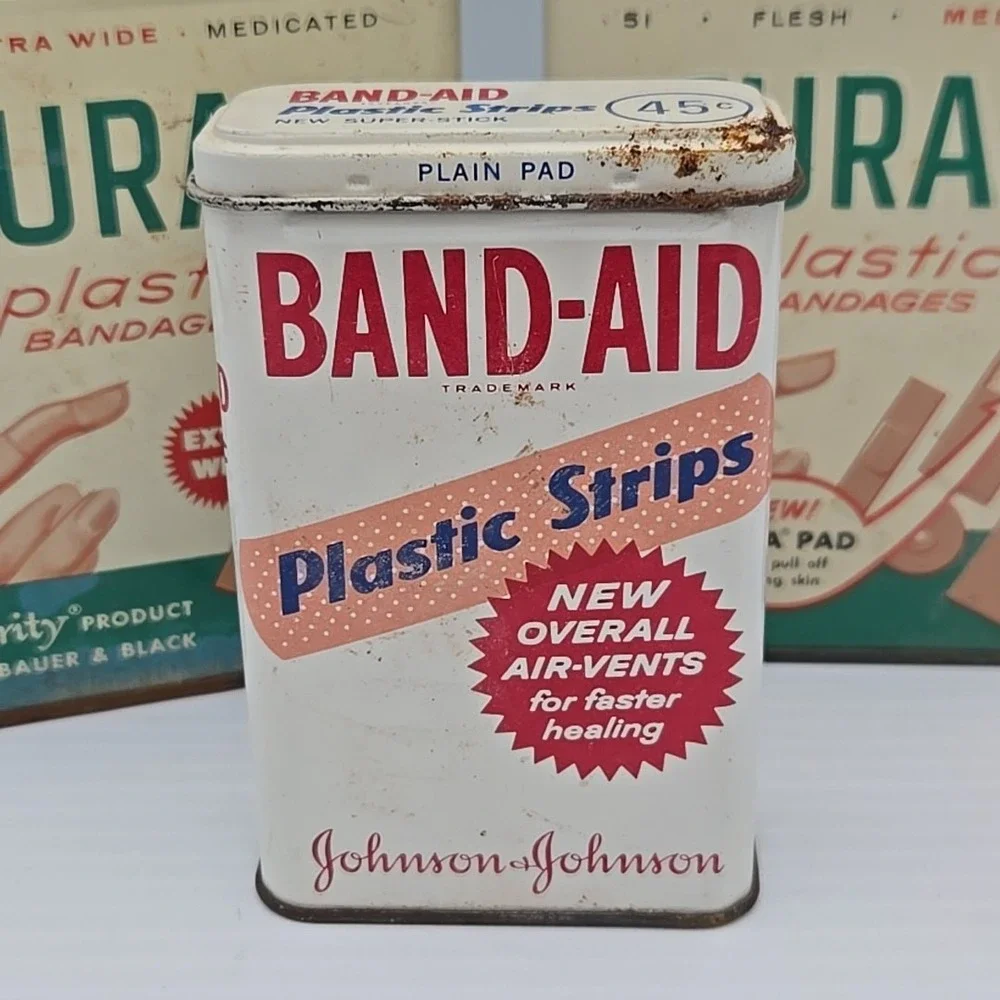 Lot of 5 Vintage Curad Plastic Bandages,‎ Bandaid Tin